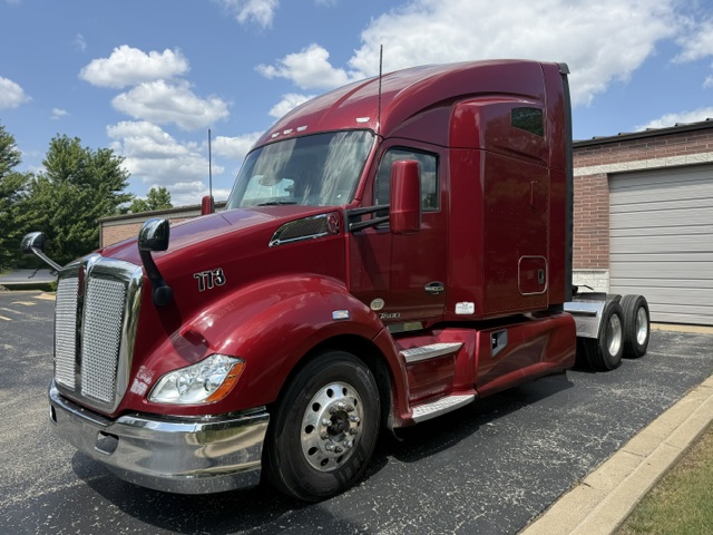 2020 Kenworth T680 photo 2